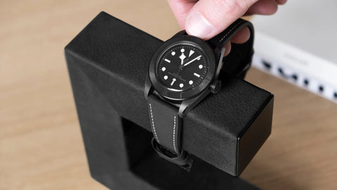Hudson 1 Watch Stand - Black/Black